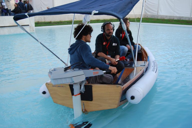 P8 Ã® la barca pieghevole italiana a propulsione ibrida - gzk2gBrGrrvN.jpg